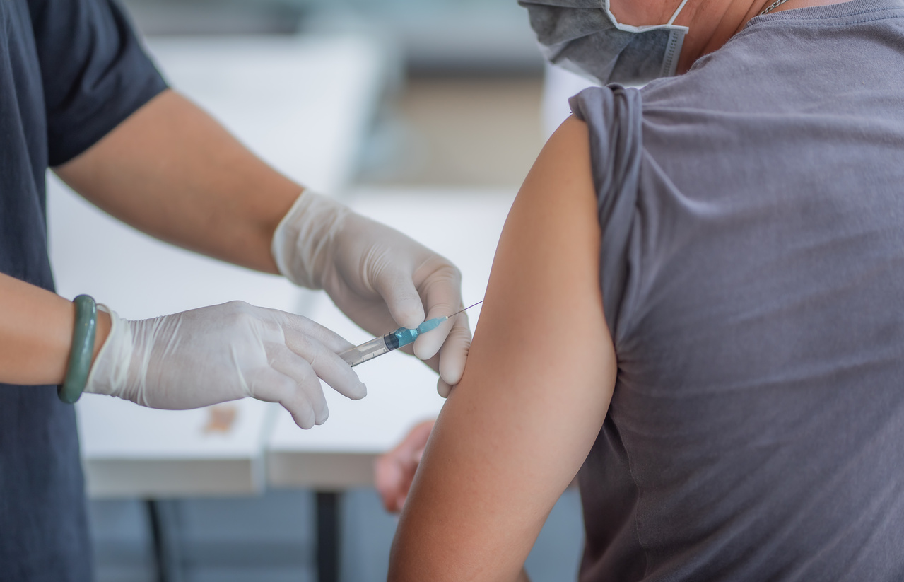 Apakah vaksin covid-19 aman tanpa efek samping